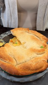 588K views · 3.5K reactions | Easy chicken pot pie dish Olivia uses Pillsbury pizza crust, cream of chicken soup, shredded chicken, mixed vegetables, seasonings and butter to create a yummy chicken pot pie. This original video was produced by Network Media LLC and Olivia | Olivia | Facebook