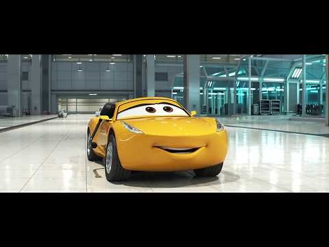 CARS 3 "Cruz Meets Lightning" Clip