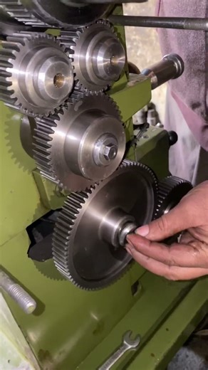 Lathe machine speed gear fix