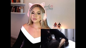 大姐姐反应阿姆歌曲---Eminem - Sing For The Moment (First time reaction)