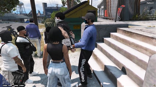 绑了2个敌对组织成员，对面竟起内讧