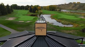 The leaves are changing, and the views are spectacular at Cottonwood Golf & Country Club, one of our partner courses. 🤩🍂 Where are some of your favourite Fall golf views? ⛳️ | Golf Town