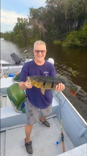Peacock Bass fishing in the Amazon. #peacockbassfishing #fishing