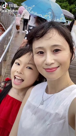 #happydance #amazingdancevideos #amazingdance #copy #sharering #happymoment #fyp #viral #plsshare #plslike #foryou #goodsong #dance #happysong #fouryoupage #fouryou