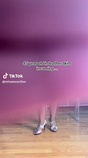 Stylish Mature Women in Leather Skirt | Fashion Inspiration