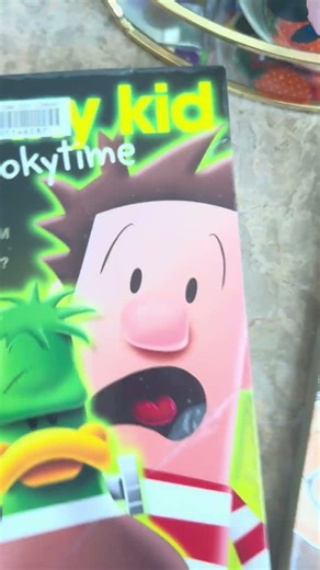 Je got back from de library 📚 #casual #imreallyboredrn # books #booktalk