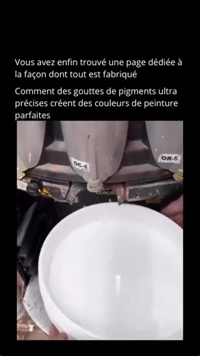 Comment Tout Marche on Instagram: "Vous êtes-vous déjà demandé comment une simple goutte de pigment peut transformer tout un seau de peinture ? 🎨🤔 Derrière chaque couleur personnalisée se cache un processus extrêmement précis, où la science et la technologie travaillent main dans la main pour obtenir le résultat parfait. Avant que votre teinte idéale ne prenne vie, des machines de haute précision ajoutent des colorants mesurés au milligramme près 💧⚙️. Chaque goutte compte : une seule variatio