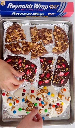 Recipe here: https://therecipecritic.com/chocolate-bark/ This delicious Chocolate Bark made with Reynolds Wrap® Heavy Duty Foil will be the tastiest and simplest dessert you make all holiday season! | Tried and True Recipes