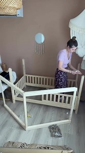 Une nouvelle étape pour Ava avec un changement de lit 🤍 Merci à Clémence pour son adorable témoignage : 𝐷𝑒𝑝𝑢𝑖𝑠 𝑝𝑙𝑢𝑠𝑖𝑒𝑢𝑟𝑠 𝑚𝑜𝑖𝑠 𝐴𝑣𝑎 𝑑𝑜𝑟𝑚𝑎𝑖𝑡 𝑑𝑎𝑛𝑠 𝑠𝑜𝑛 𝑙𝑖𝑡 𝑝𝑎𝑟𝑎𝑝𝑙𝑢𝑖𝑒 (𝑒𝑙𝑙𝑒 𝑛’𝑎 𝑗𝑎𝑚𝑎𝑖𝑠 𝑎𝑖𝑚𝑒́ 𝑙𝑒 𝑙𝑖𝑡 𝑎̀ 𝑏𝑎𝑟𝑟𝑒𝑎𝑢𝑥). 𝐽𝑒 𝑠𝑒𝑛𝑠 𝑞𝑢’𝑒𝑙𝑙𝑒 𝑎 𝑏𝑒𝑠𝑜𝑖𝑛 𝑑𝑒 𝑝𝑙𝑢𝑠 𝑑’𝑎𝑢𝑡𝑜𝑛𝑜𝑚𝑖𝑒 𝑒𝑛 𝑐𝑒 𝑚𝑜𝑚𝑒𝑛𝑡 𝑒𝑡 𝑒𝑙𝑙𝑒 𝑎𝑑𝑜𝑟𝑒 𝑎𝑙𝑙𝑒𝑟 𝑑𝑎𝑛𝑠 𝑙𝑒 𝑙𝑖𝑡 𝑐𝑎𝑏𝑎𝑛𝑒 𝑑𝑒 𝑠𝑜𝑛 𝑓𝑟𝑒̀𝑟𝑒 𝑎𝑙𝑜𝑟𝑠 𝑗𝑒 𝑚�