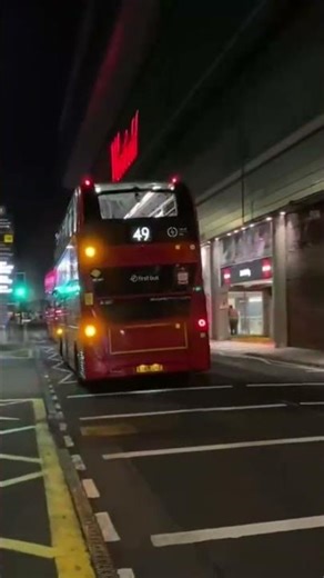 London Bus 49 To Clapham Junction