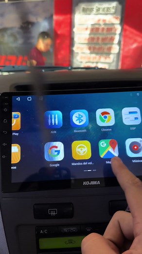 Instalación de Pantalla Kojima R4 en Camioneta