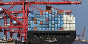 Stranded Hanjin Cargo Ship Finally Begins Unloading in U.S.
