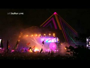 Coldplay - Every Teardrop is a Waterfall (Live @ Glastonbury 2011)