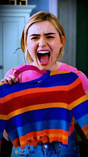 Can two sisters share clothes 😳#shorts | Harlee Sandifer