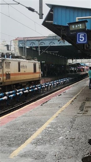 #railway👀 prayagraj Nauchandi express ❗ 14242 ❗ #indianrailways Saharanpur se prayagraj #video