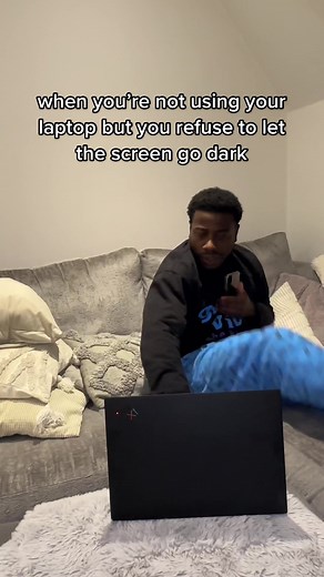 Maximizing Laptop Battery Life with Screen Off