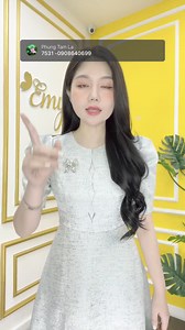 8.6K reactions · 63 shares | Chốt đơn tặng quà: 7531 + SĐT ▪️ Vải Taffeta vân gỗ đứng form siêu tốt trên tông nền xanh ánh bạc tươi mới, thanh lịch ▪️ Size : S - XXL từ 40 - 72kg tuỳ chiều cao —————  265 Quang Trung, P. 10, Q. Gò Vấp  454 Lũy Bán Bích, P. Hòa Thạnh, Q. Tân Phú | Váy Emy | Facebook