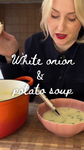 Maria Harte on Instagram: "A classic white onion and potato soup. Simple and delicious but is also a handy recipe to know as you can change it up with different ingredients to create your very own capsule collection of soups! I’ll share some ideas very soon so stay tuned! Classic White Onion & Potato Soup Serves 4-6 Ingredients: 2 tbsp butter (or olive oil) 2 large white onions, thinly sliced 2-3 cloves garlic, sliced 450g-500g potatoes, peeled and cubed (4 medium size) 1.2l vegetable or chicken