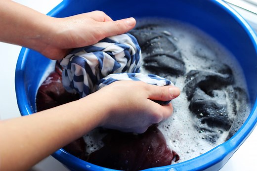 Experts Say This is the Best Way to Hand-Wash Clothes in the Sink