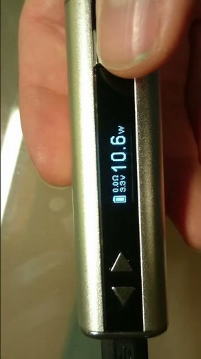 Eleaf istick charging problems?