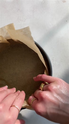 Delicious Mini Lemon Baked Cheesecake Recipe with Lemon Curd