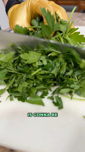 Freeze Drying Fresh Parsley! #freezedry #freezedrying #freezedried #freezedriedparsley #freezedriedherbs #freezedriedfood #harvestright #freezedryer #sharethis #viral Ja'Mae Pehrson-Whiteleather | Whitepepper Farms Homestead