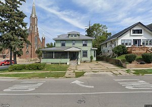 200 S 8th St Unit 202, Burlington, IA 52601 | Homes.com