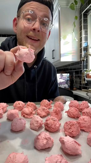 Easy Strawberry Divinity Candy | Kitchentool