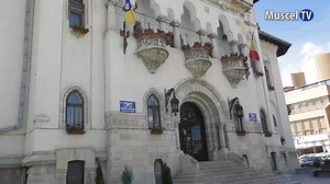 PSD CÂMPULUNG AȘTEAPTĂ PROPUNERILE CETĂȚENILOR PENTRU BUGETUL LOCAL ... Proiectul de buget al Câmpulungului pe anul 2024 încă nu a fost pus în dezbatere publică, dar Organizația locală a PSD lansează o campanie de consultare a cetățenilor în privința direcțiilor de dezvoltare ale municipiului. În acest sens a fost emis un comunicat pe care îl prezentăm integral în continuare: #JurnalMuscelTV #25ianuarie2024 #MuscelTV #Câmpulung #psdcâmpulung #buget #propuneri | MuscelTv Campulung