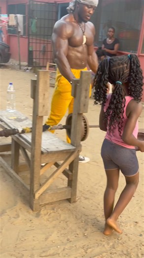 Start them early 👧❤️ #reelsfacebook #reels #workoutmotivation #bodybuilding #workout #facebookgood #africa #african | LEE Fitness
