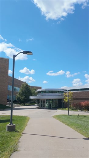 pov: you're walking through campus on your way to Mawhinney 🚶🍂 #OnondagaCC #CommunityCollege #SyracuseNY #SUNY #CNY | Onondaga Community College
