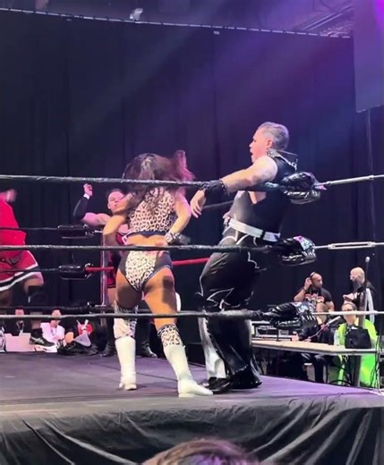 Double Hip Attack Mixed wrestling 6 man tag #wrestling #prowrestling #womenswrestling