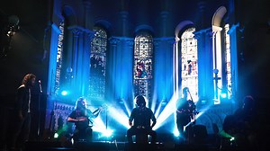 HERE IT IS, OUR BRAND NEW MUSIC VIDEO "LITTLE TOO LATE" All footage was captured at our EP launch, Live At St. Luke's Big thanks to Daragh Twomey Film & Media for the video and to Primetime Cork for kitting us out on the day Our debut EP "Money In The Shoebox" is available now on: iTunes: https://itun.es/us/M33ekb Spotify: https://open.spotify.com/album/2vjrrTse6YVeyHgOVpCmud | The Band Anna