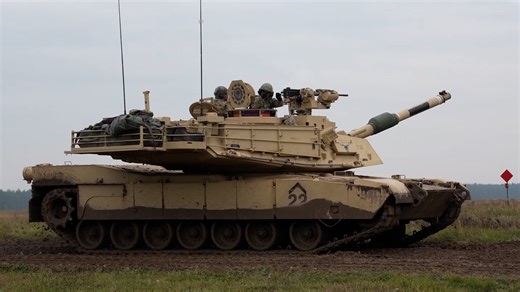 Gemeinsames Panzerausbildungstraining von US- und NATO-Soldaten