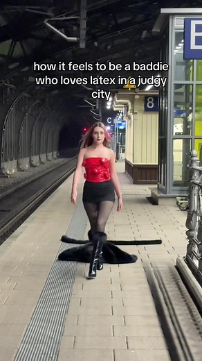 Diva Patata: Embracing Baddie Fashion in Latex
