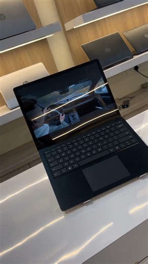 Microsoft corporation Surface laptop 3Intel Core i710th Genaration 16 GB RAM256 GB SSD