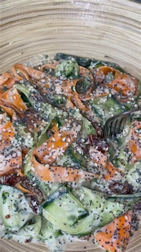 Salade de concombre et carottes recette facile