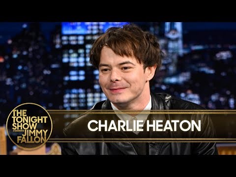 Charlie Heaton Is "Team Steve," Defends His Stranger Things Character's Sideways Run (Extended)
