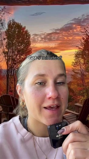 5 minutes. That’s it. 🍂 A quick sweep and rinse keeps your deck protected all season long (and saves you from spring cleanup headaches later). ☕ #DeckRoutine #FallDeckCare