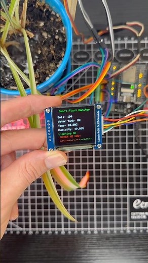Smart Plant Monitor with Automatic Watering! #esp32 #arduino #smarthome #homeautomation