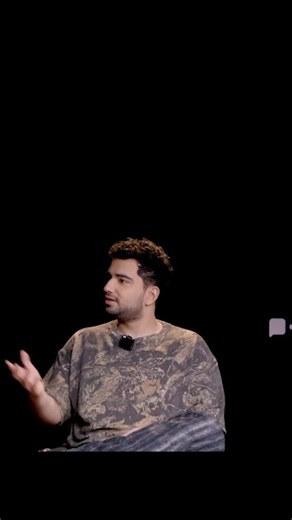 ये जो नए ज़माने के “गिरते हुए सितारे” होते हैं न…इनकी सबसे बड़ी पहचान ये होती है कि ये खुद तो बुझ चुके होते हैं,लेकिन दूसरों की रोशनी से जलते बहुत हैं ..शुभांकर मिश्रा…जिसको अडानी के चैनल से लात मारकर भगाया गया .कभी कैमरे के सामने खड़े होकर खुद को पत्रकार कहते थे,आज कैमरे के सामने खड़े होकर बोतलें बेचते हैं…ये तेल लगाइए… ये गोली खाइए… ज़िंदगी बदल जाएगी…दिन भर सैक्स बढ़ाने की दवाओं का प्रचार करते हैं ..और हाँ, बदलती भी है..पर ज़िंदगी नहीं… इंसान की गिरावट..ये वही लोग हैं जो कभी सत्ता के गलियारों 