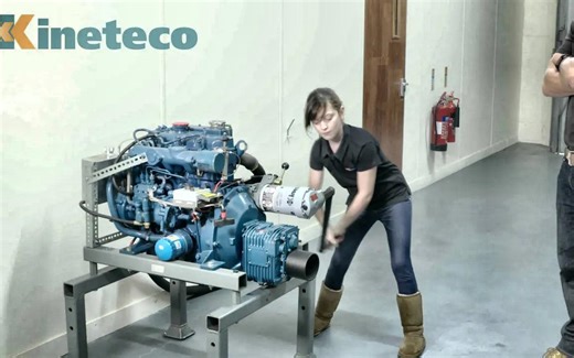 [搬] Kineteco [发动机]10岁小女儿教我手摇启动