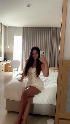 Selfie Tips: Capturing Beautiful Moments in Style