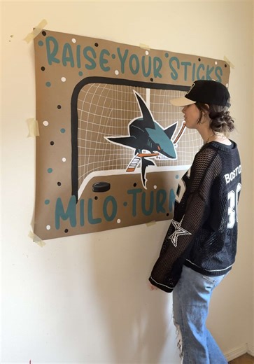 Painting a hockey themed birthday banner #bannerartist #bannerpainting #paintwithme #birthdaybanner #hockeybanner