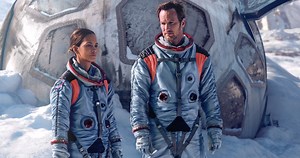 Moonfall : les premiers avis sur le film catastrophe de Roland Emmerich sont tombés