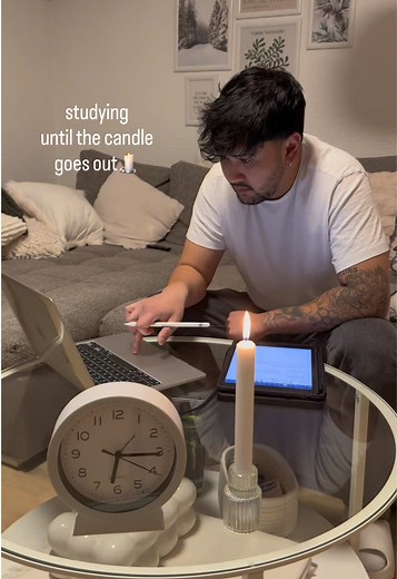 Study Late: Tips for Effective Candlelight Studying