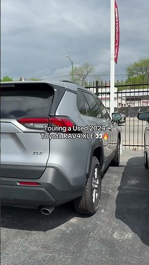 Touring a used 2024 Toyota RAV4 XLE 👀🚗