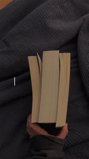 Priorities? It’s books. Always books #bookrecs #romantasybooks #bookrecommendations #bookhumor #booksbooksbooks #bookaddict | Bookclubwithsammi