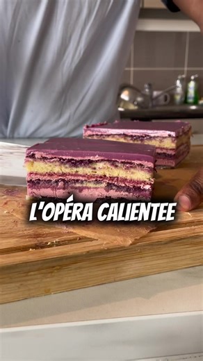 L’Opéra Bissap : Un Gâteau Créatif et Délicieux