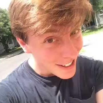 Vine #357 | Thomas Sanders - Narrating People's Lives On the Run!